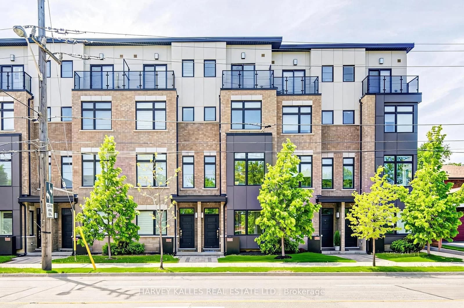 1130A Islington Avenue in Toronto · Islington-City Centre West