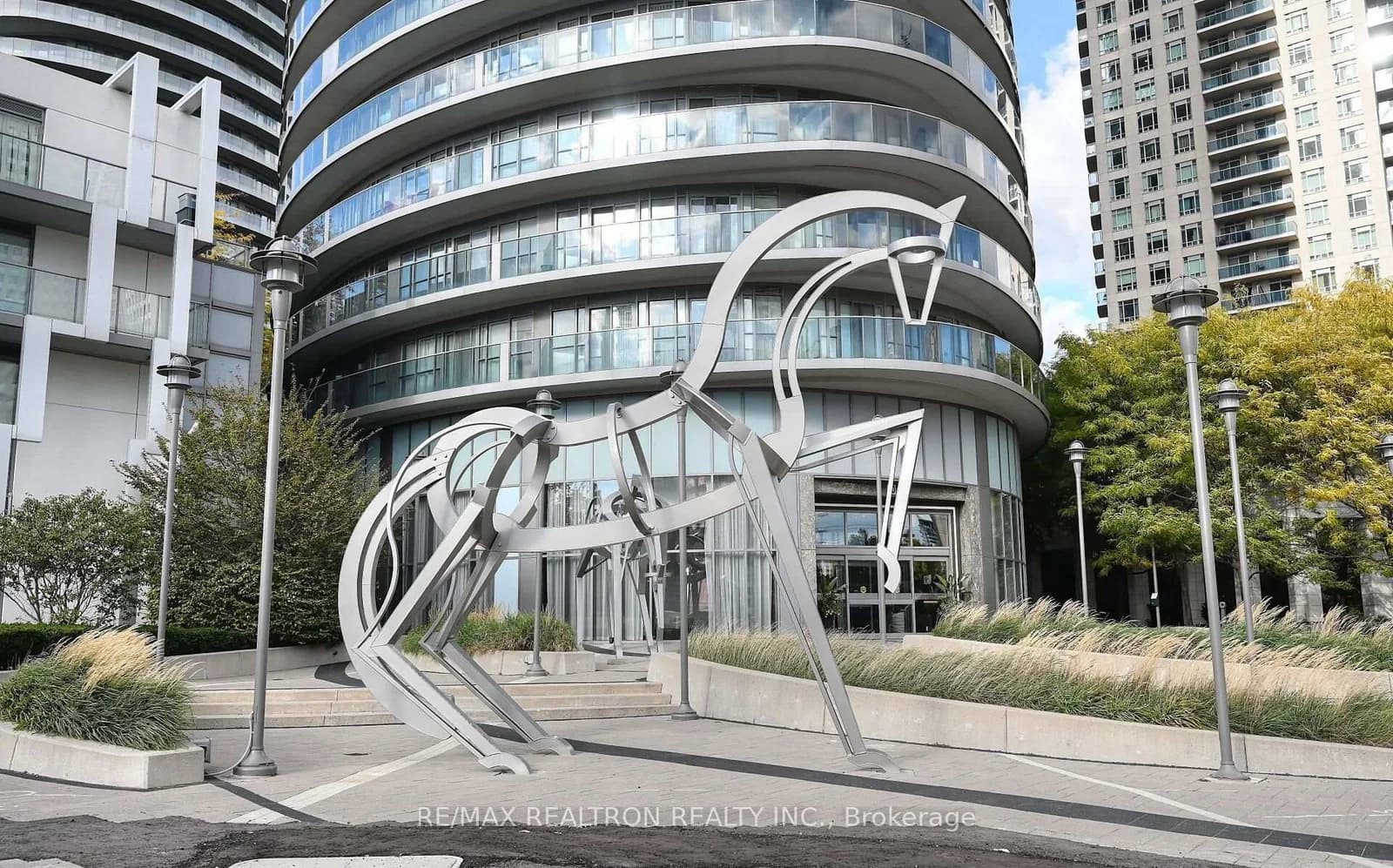 Photo of Absolute Avenue in Mississauga · City Centre