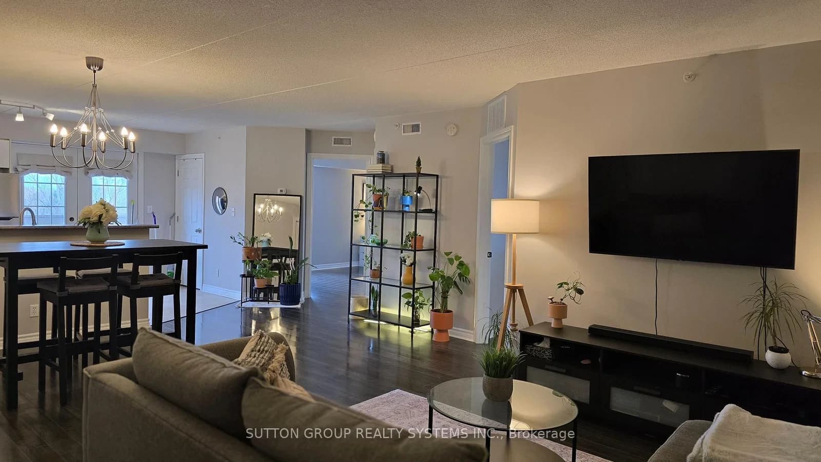 Kilmer Drive in Burlington · Tansley — photo 2