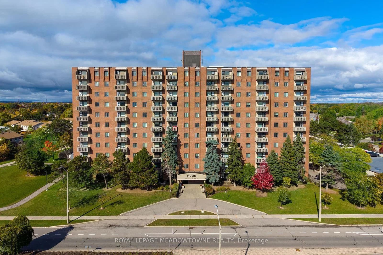Glen Erin Drive in Mississauga · Meadowvale — photo 2