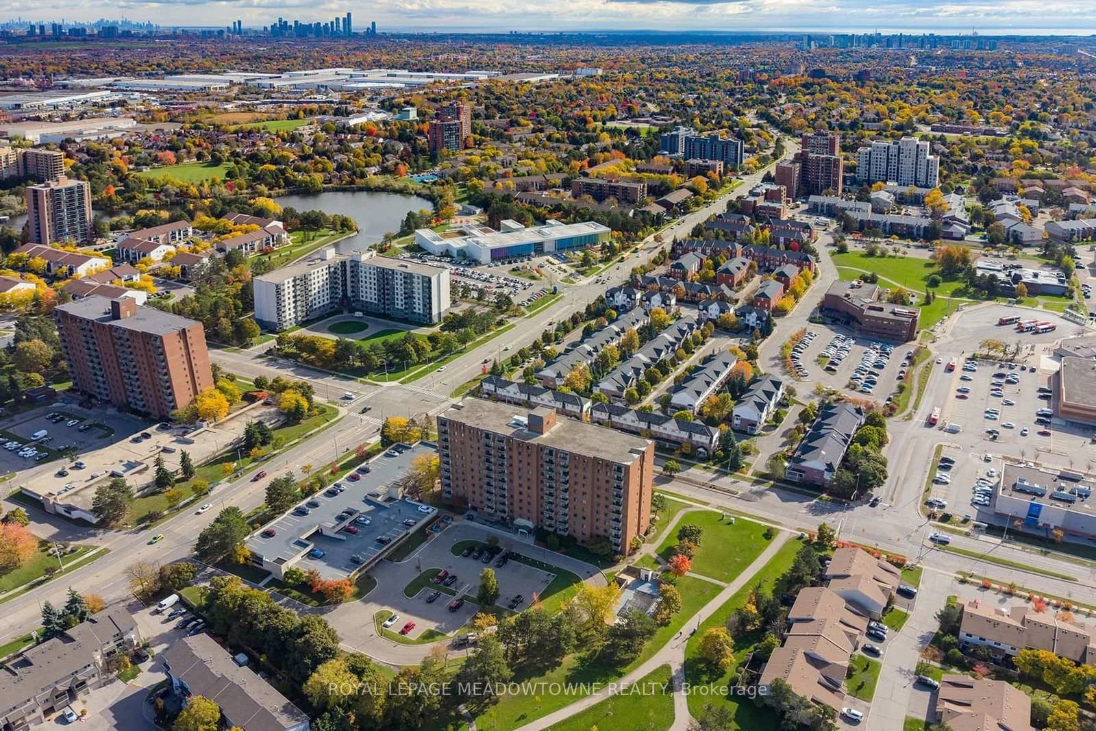 Glen Erin Drive in Mississauga · Meadowvale — photo 3
