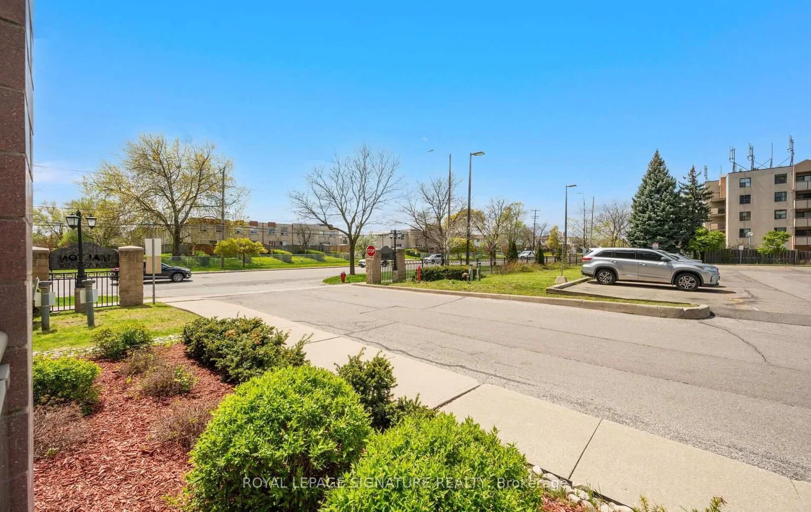 Goreway Drive in Mississauga · Malton — photo 2