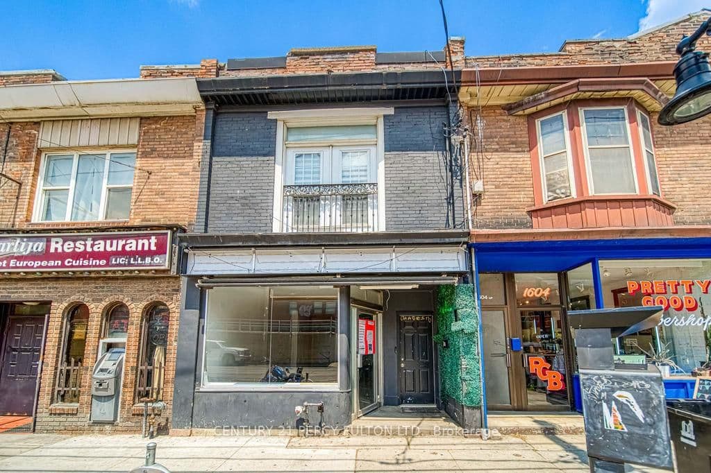 Queen Street in Toronto · South Parkdale — photo 2