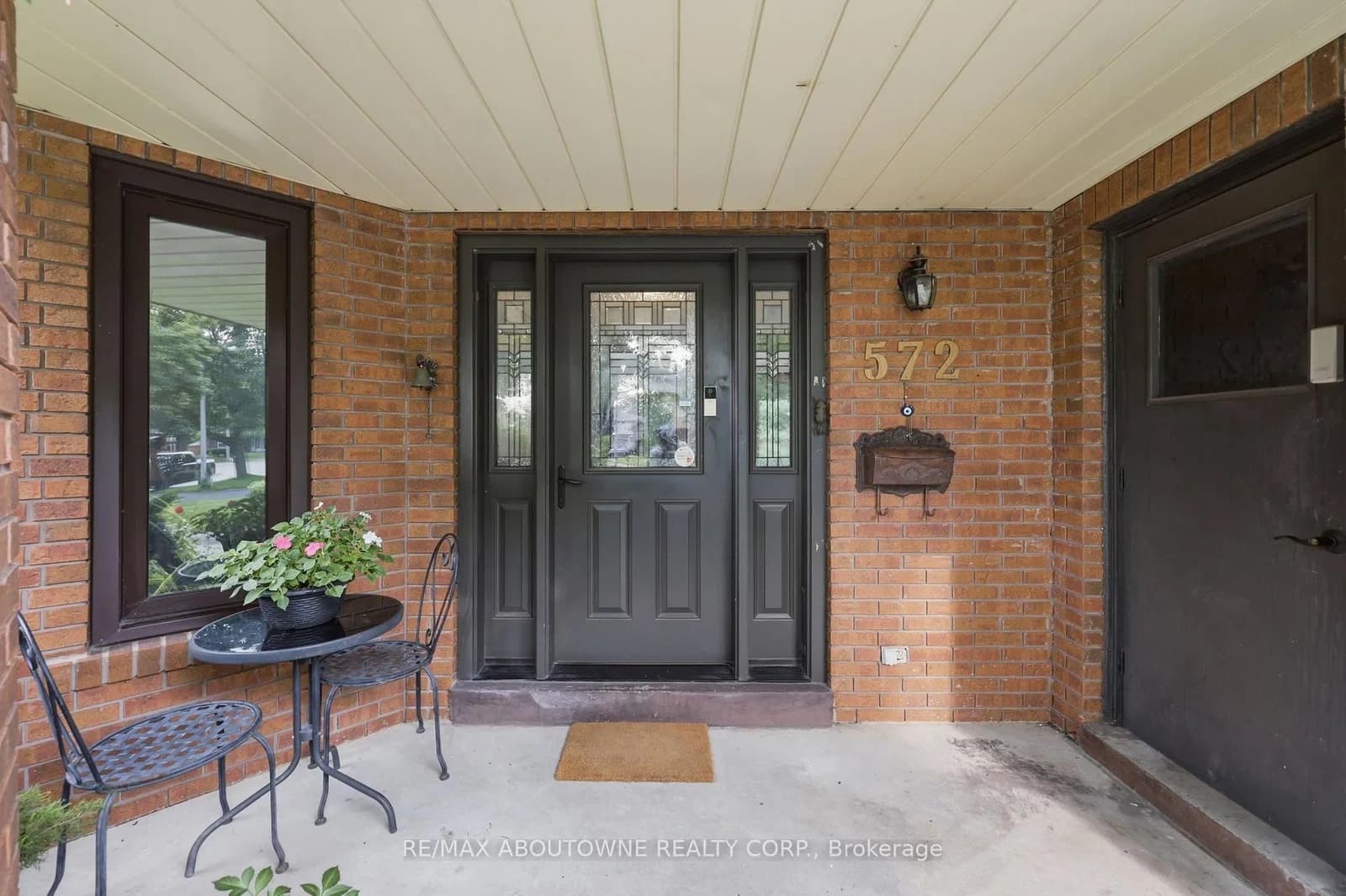 Harmony Avenue in Burlington · Roseland — photo 3