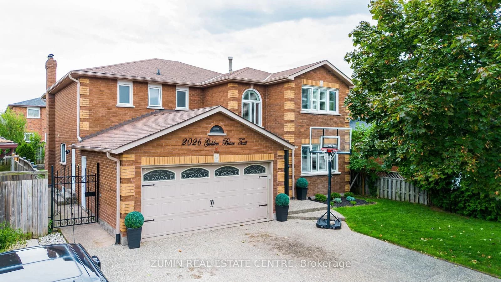 Photo of Golden Briar Trail in Oakville · Wedgewood Creek