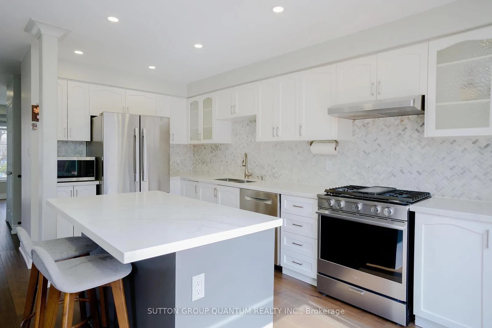 Stillmeadow Road in Oakville · Westmount — photo 3