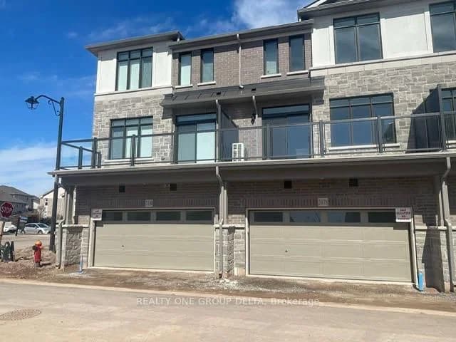 Postmaster Drive in Oakville · Westmount — photo 2