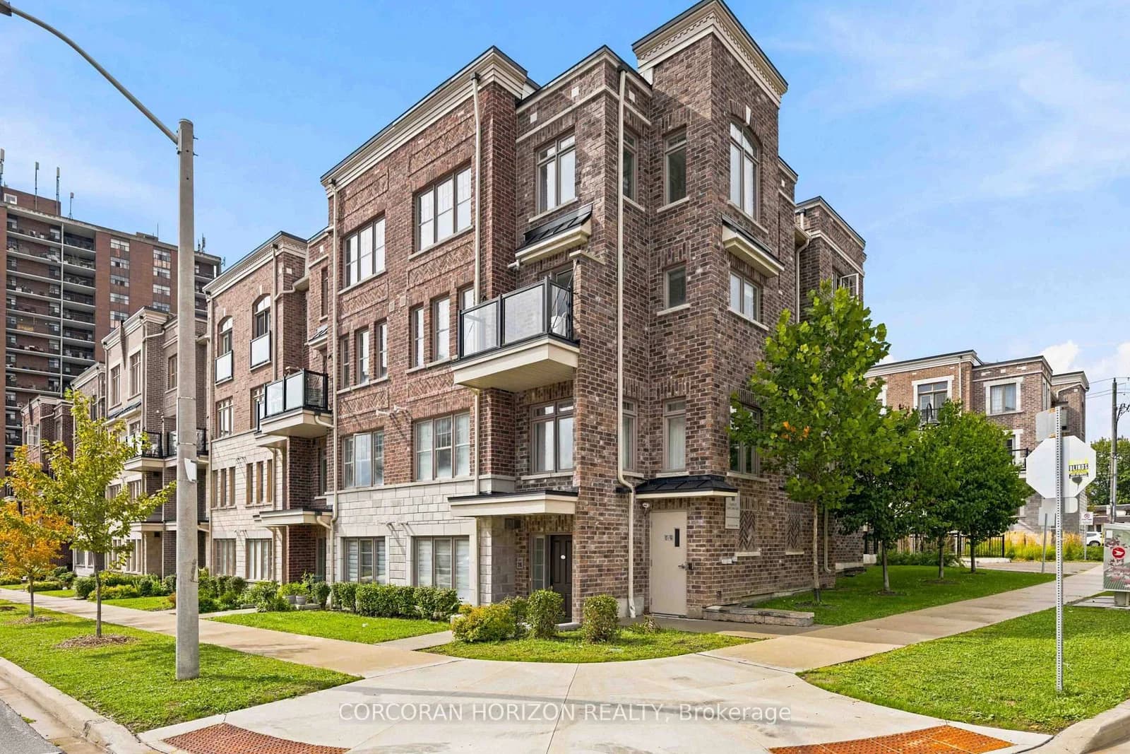 Parrotta Drive in Toronto · Humberlea-Pelmo Park W5 — photo 3