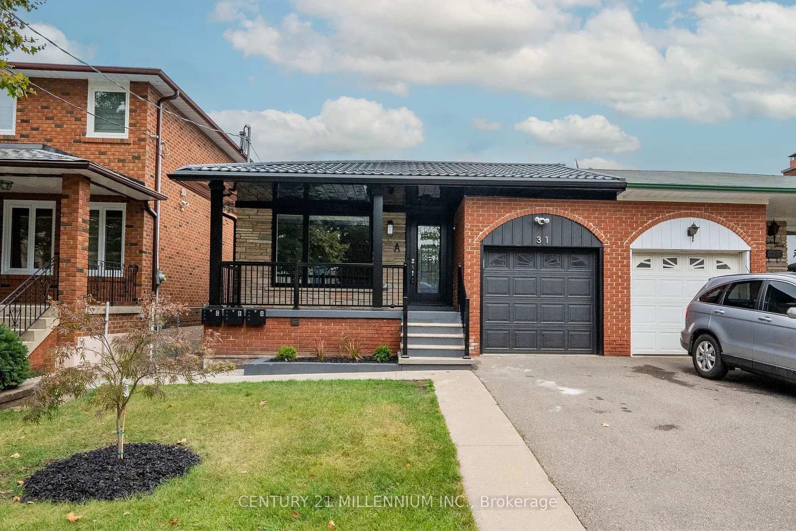 Photo of Mariposa Avenue in Toronto · Rockcliffe-Smythe