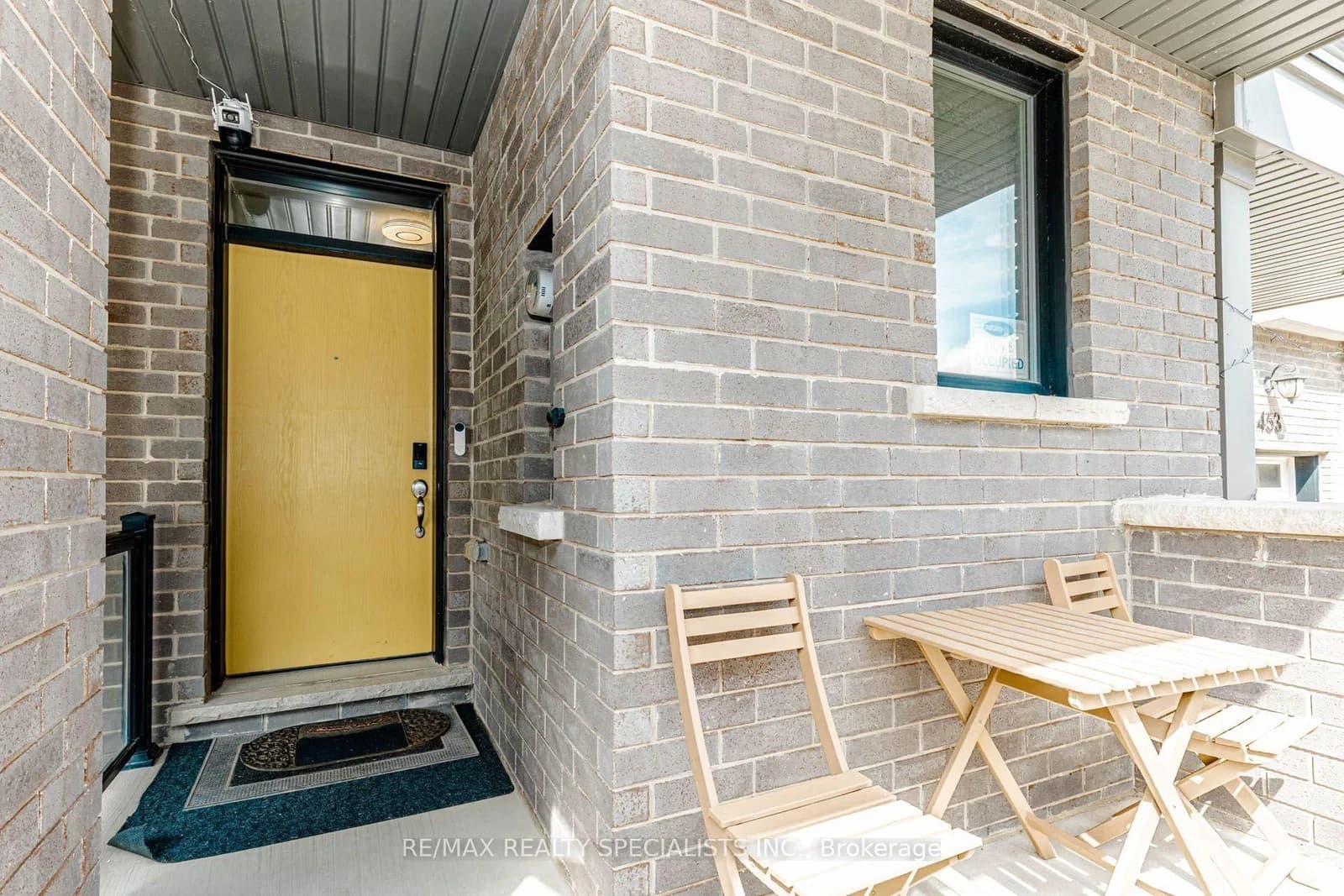 Gordon Krantz Avenue in Milton · Walker — photo 2
