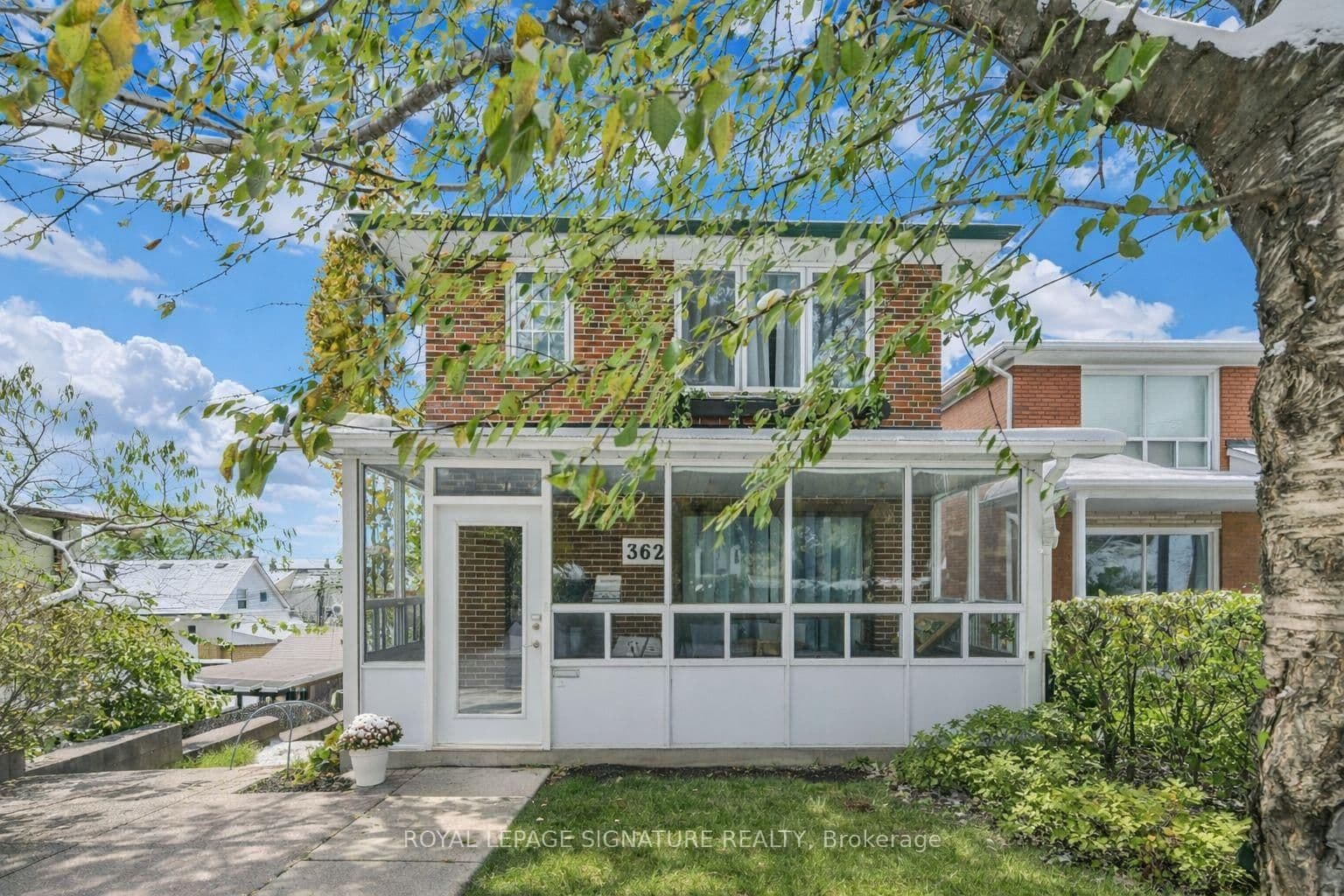 Silverthorn Avenue in Toronto · Keelesdale-Eglinton West — photo 2