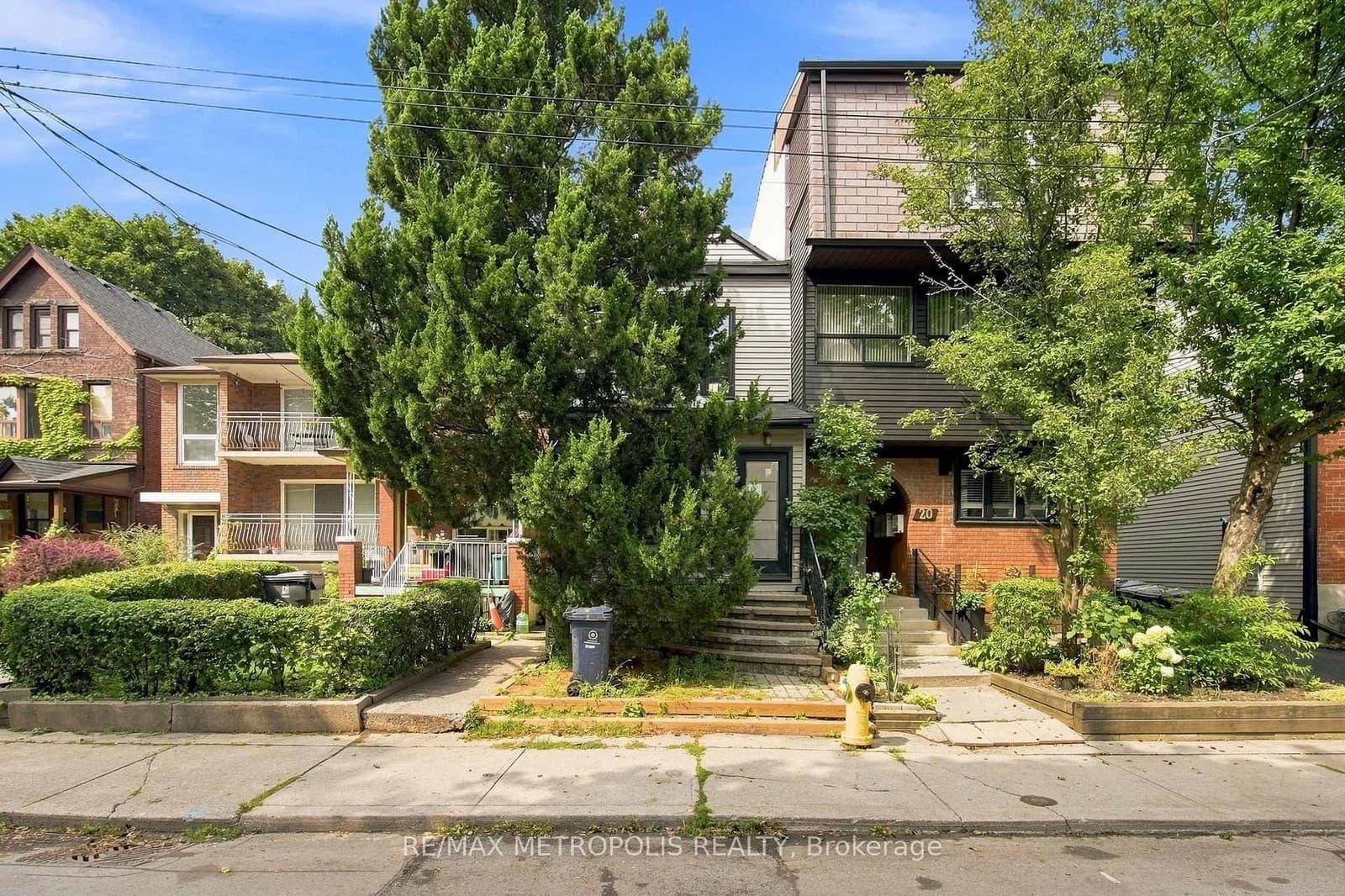 Photo of Marion Street in Toronto · Roncesvalles