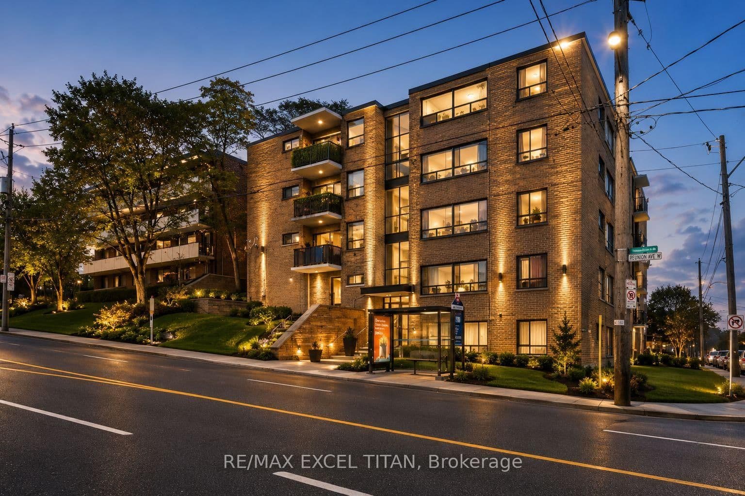 Photo of Eglinton Avenue in Toronto · Keelesdale-Eglinton West