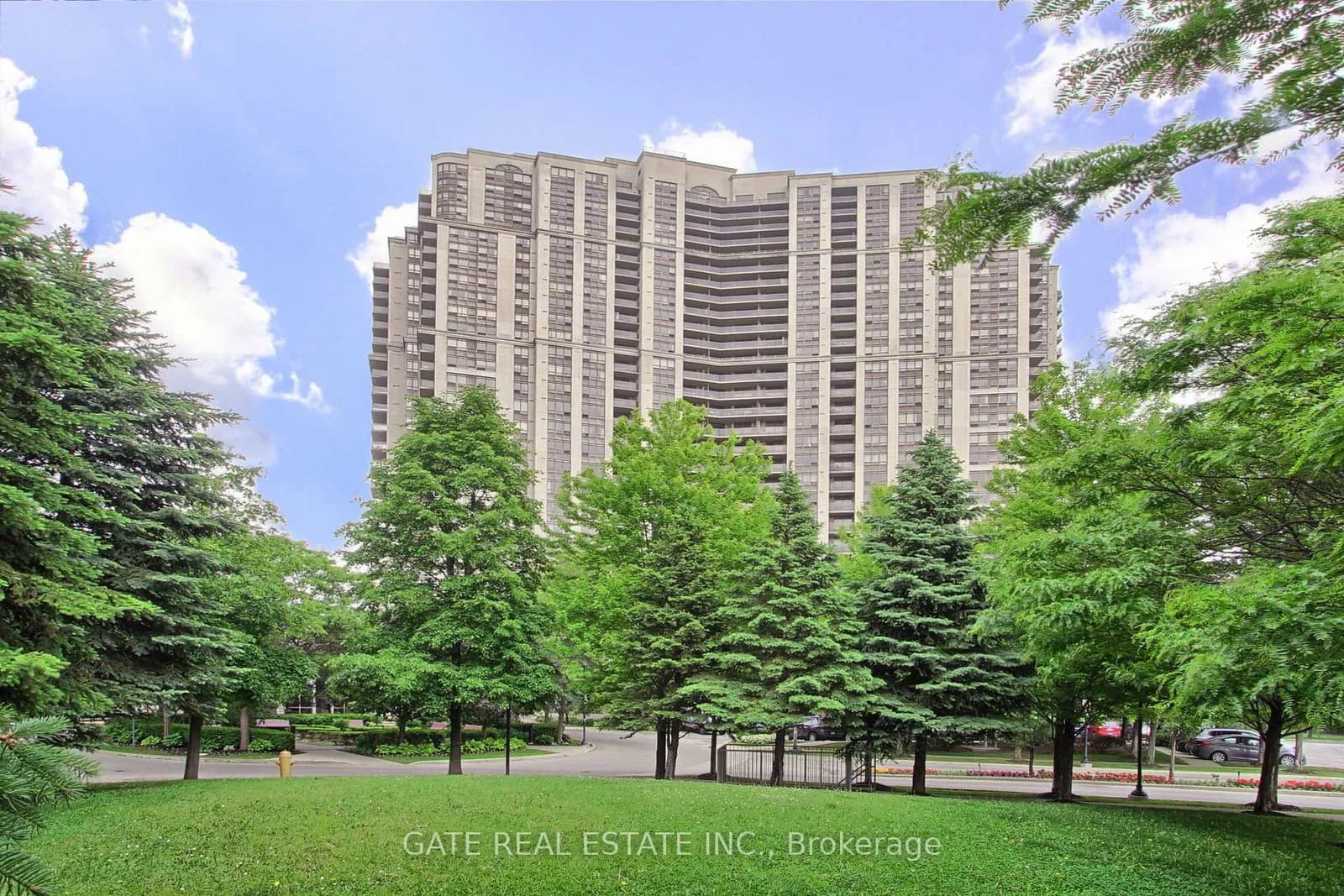 Photo of Humberwood Boulevard in Toronto · West Humber-Clairville