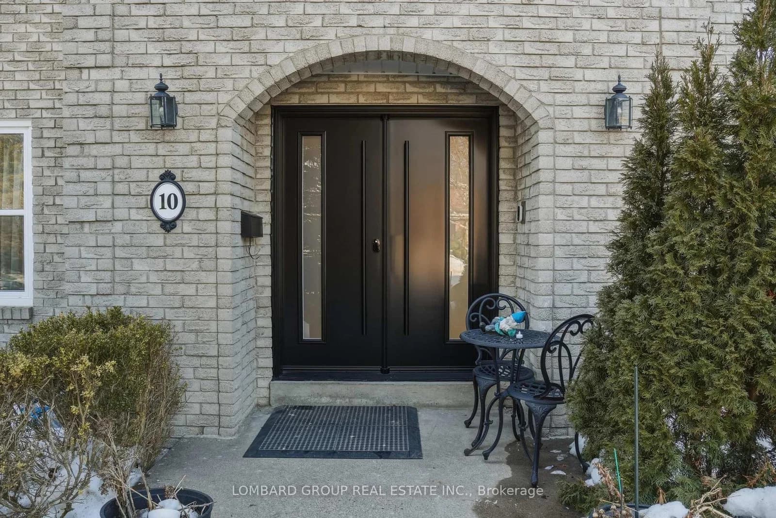 Whitmore Court in Brampton · Heart Lake West — photo 2
