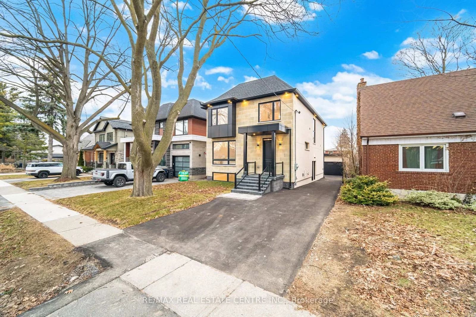 Photo of Bentley Drive in Toronto · Stonegate-Queensway