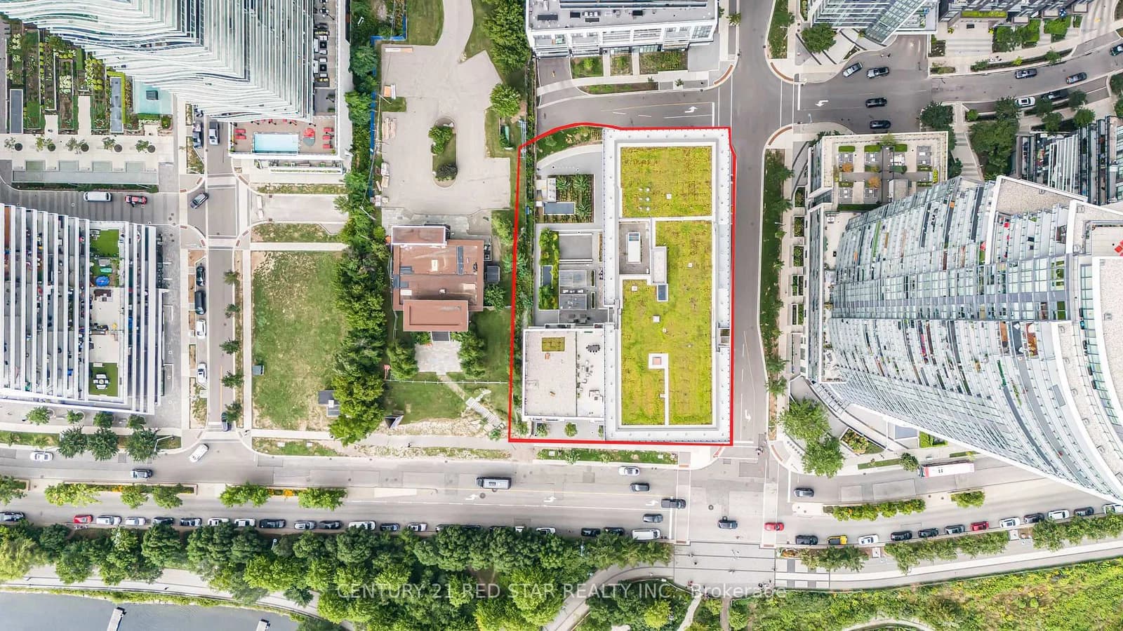 Annie Craig Drive in Toronto · Mimico — photo 2