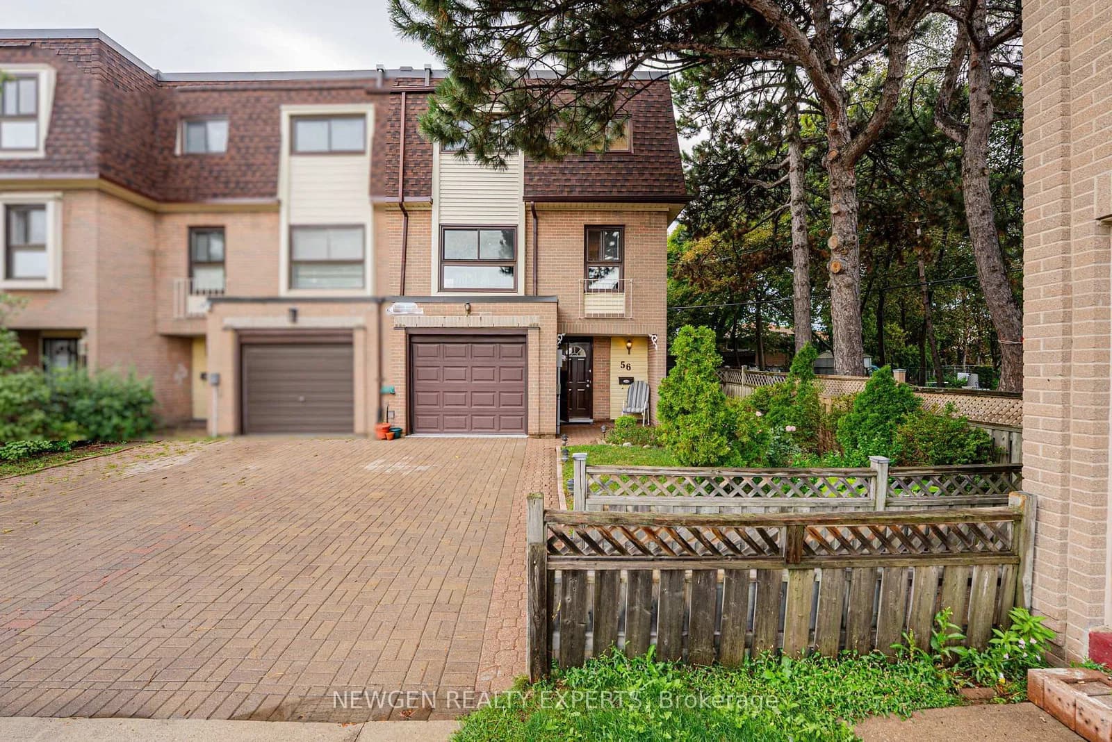 Photo of Dearbourne Boulevard in Brampton · Southgate