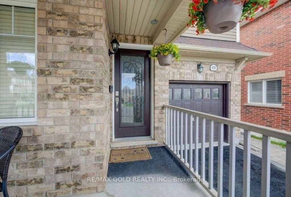 Hepburn Road in Milton · Coates — photo 2