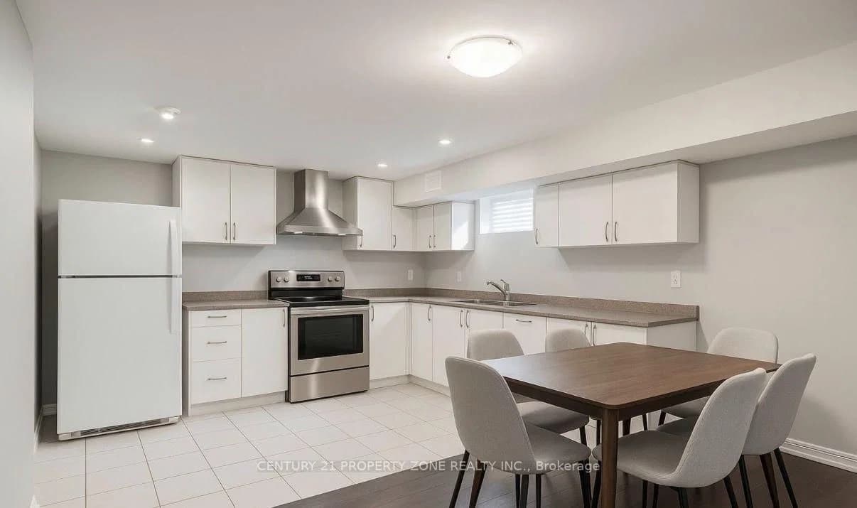 Windmill Boulevard B in Brampton · Fletcher's Creek South — photo 2