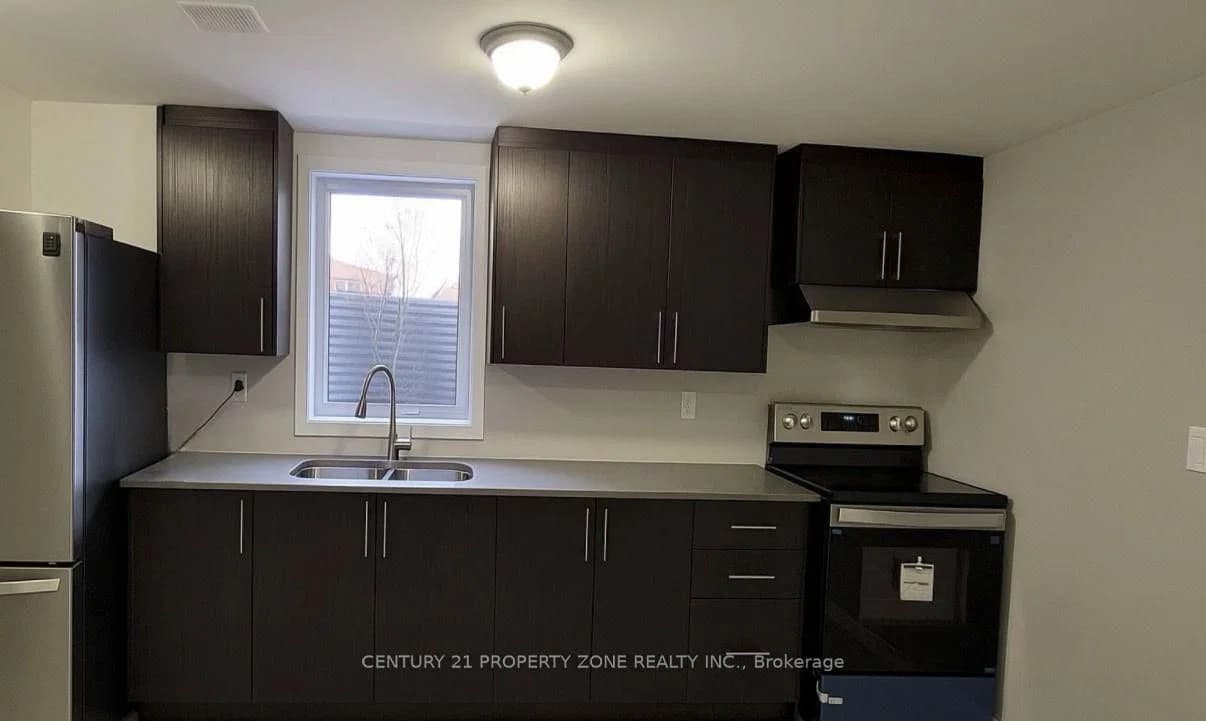Windmill Boulevard A in Brampton · Fletcher's Creek South — photo 2
