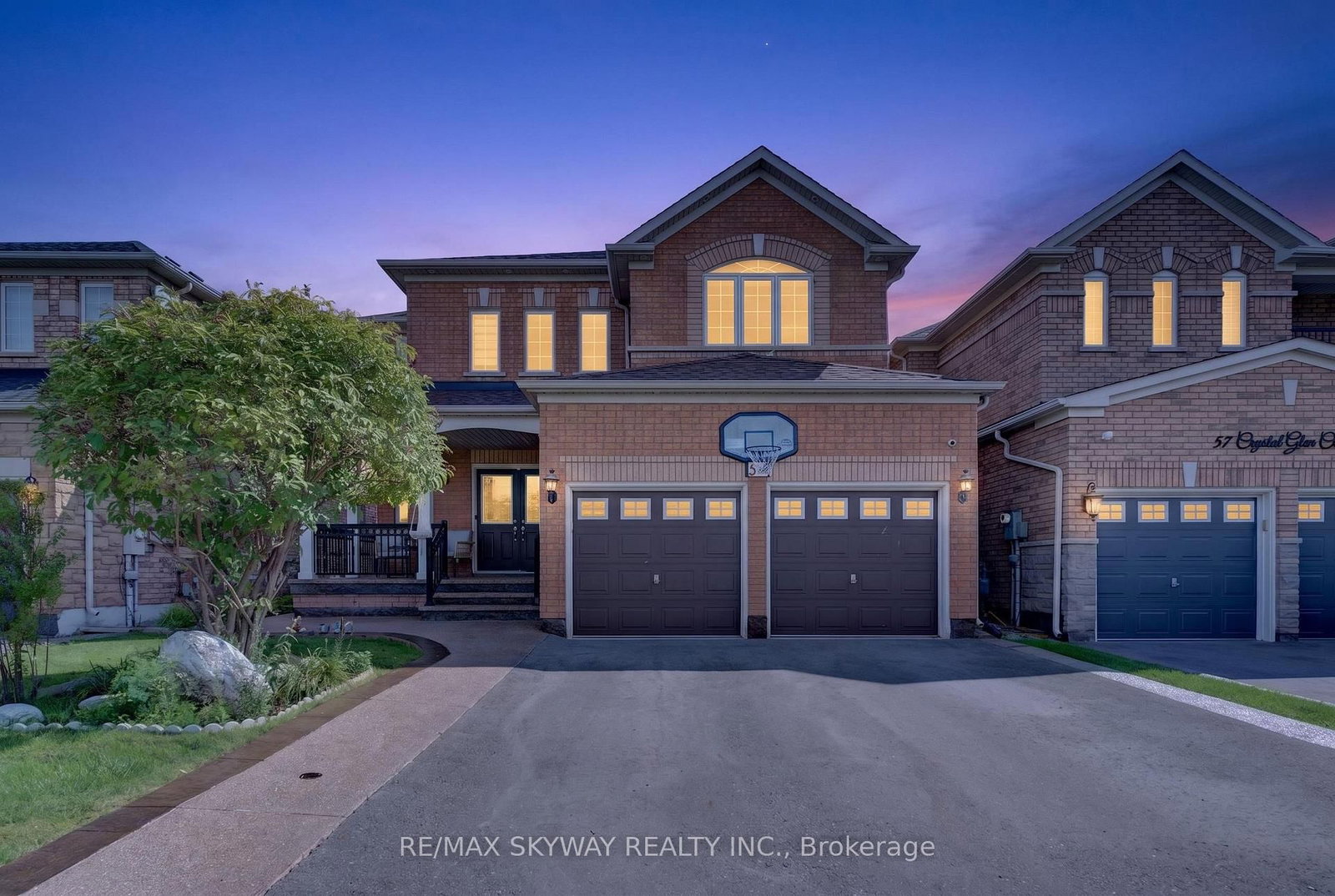 Crystal Glen Crescent in Brampton · Credit Valley — photo 2