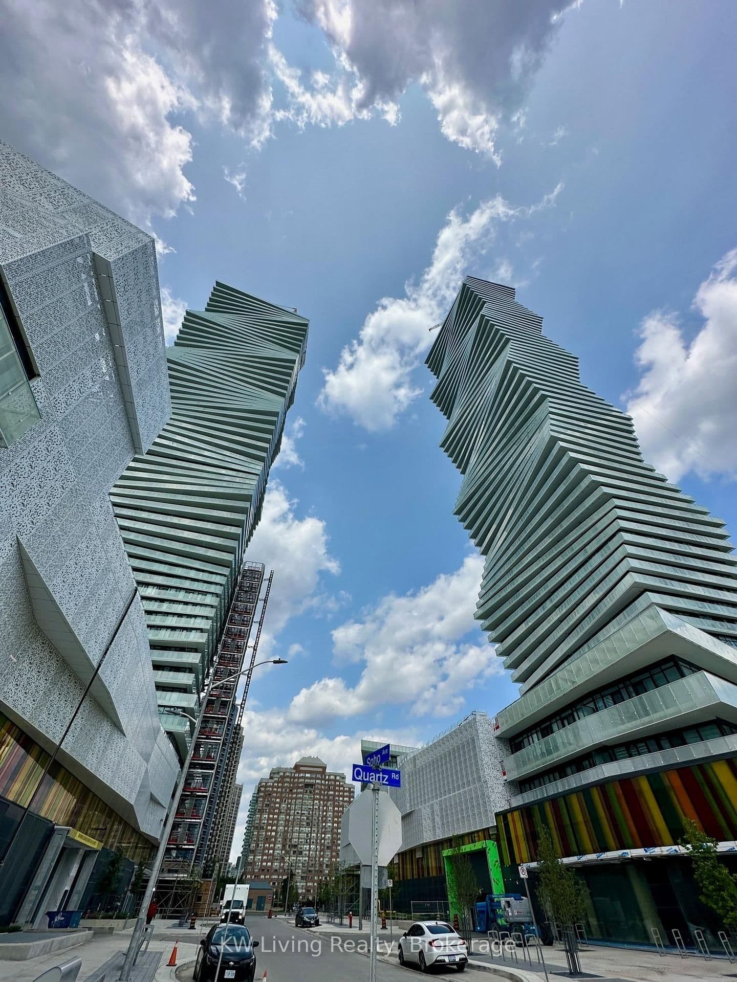 Photo of Quartz Road in Mississauga · Mississauga Valleys