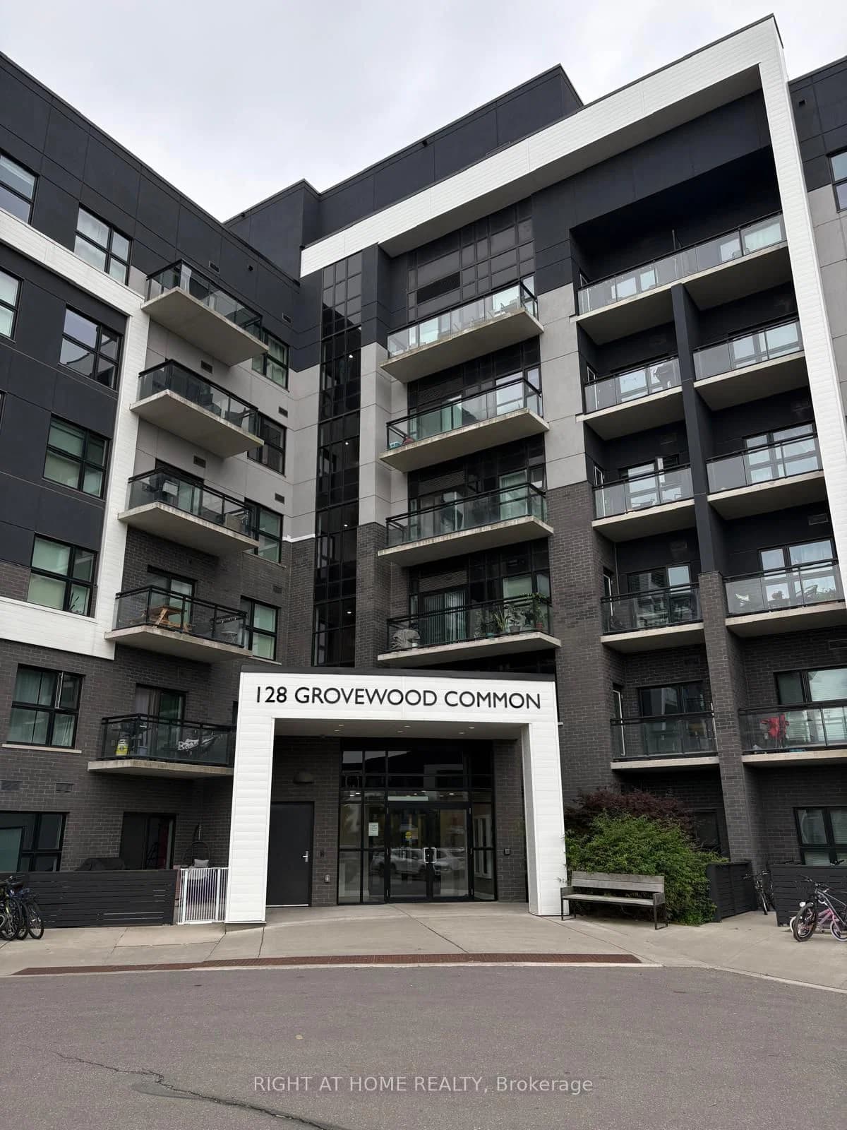 Photo of Grovewood Common in Oakville · Glenorchy