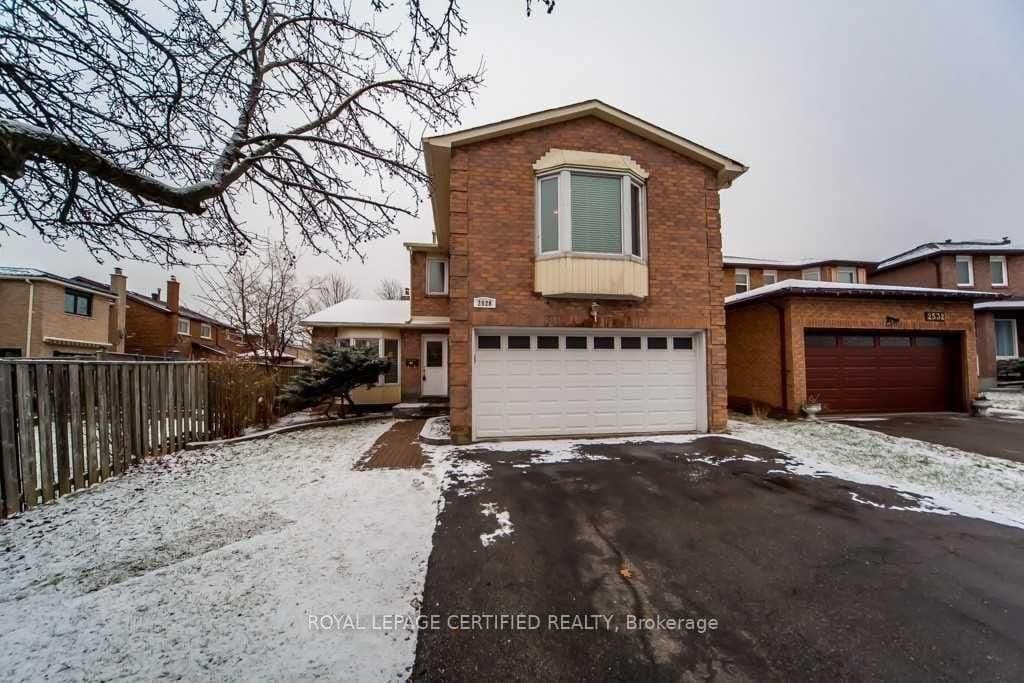 Photo of Symington Court in Mississauga · Meadowvale