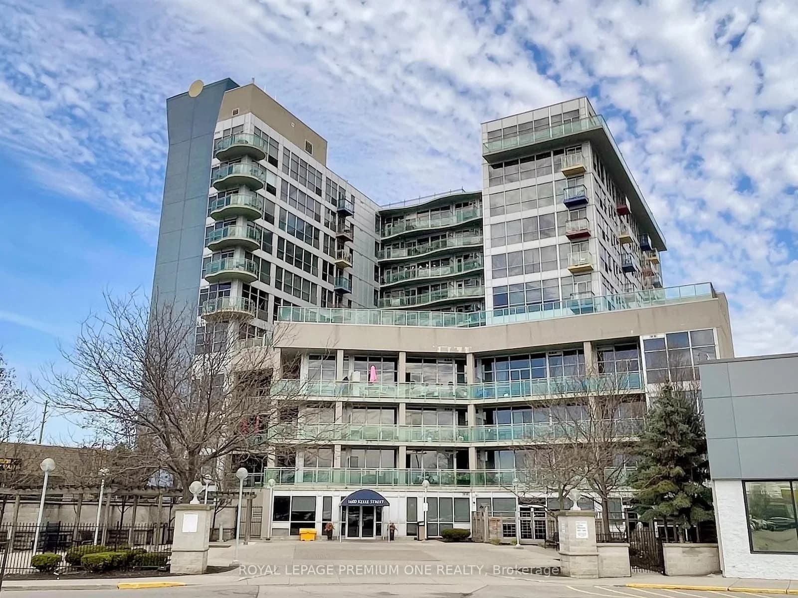 Photo of Keele Street in Toronto · Keelesdale-Eglinton West