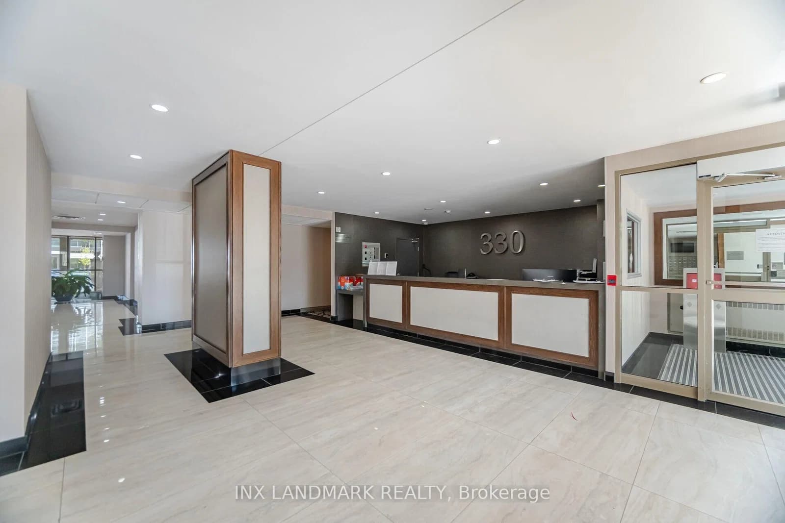 Rathburn Road in Mississauga · Creditview — photo 3