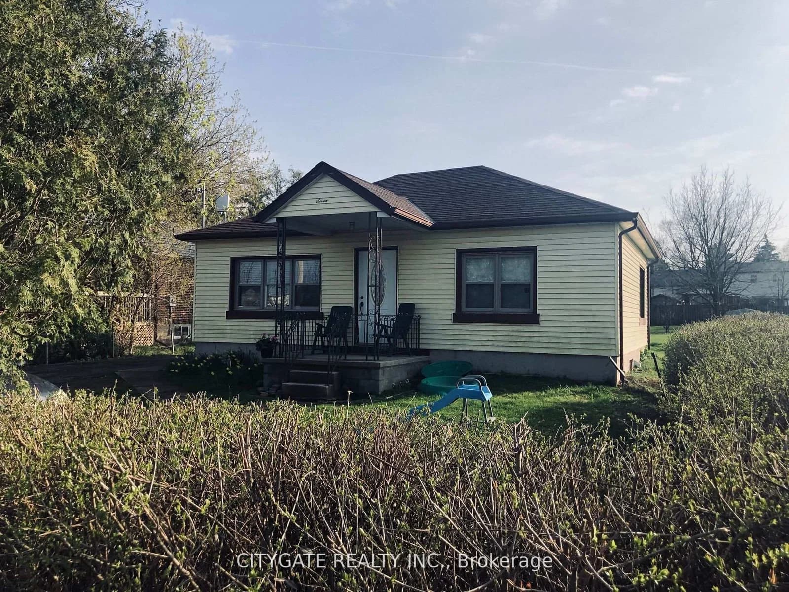 Photo of Milton Heights Crescent in Milton · Milton North