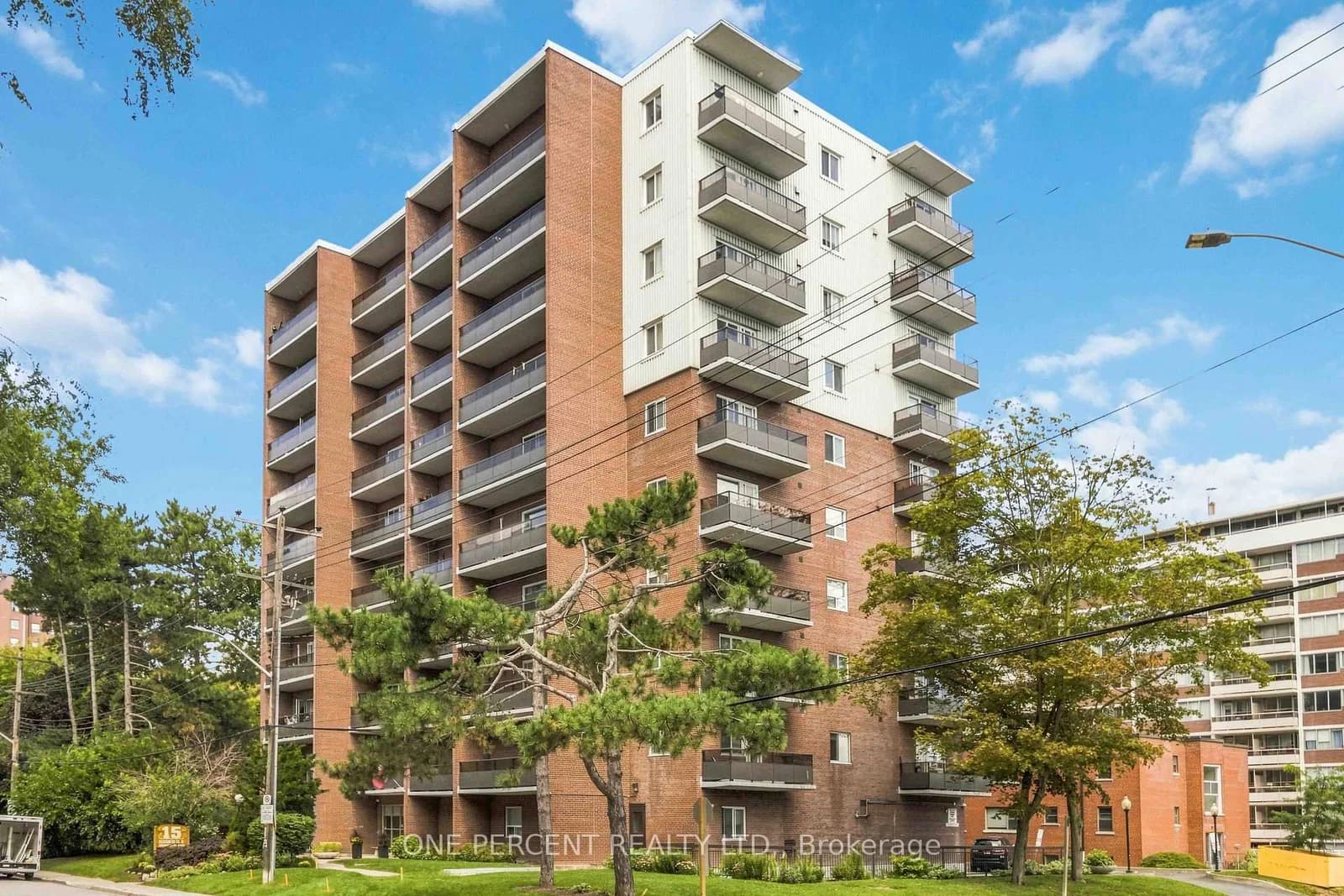 Photo of Elizabeth Street in Mississauga · Port Credit