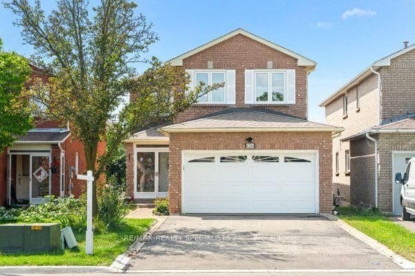 Photo of Longspur Road in Mississauga · Lisgar