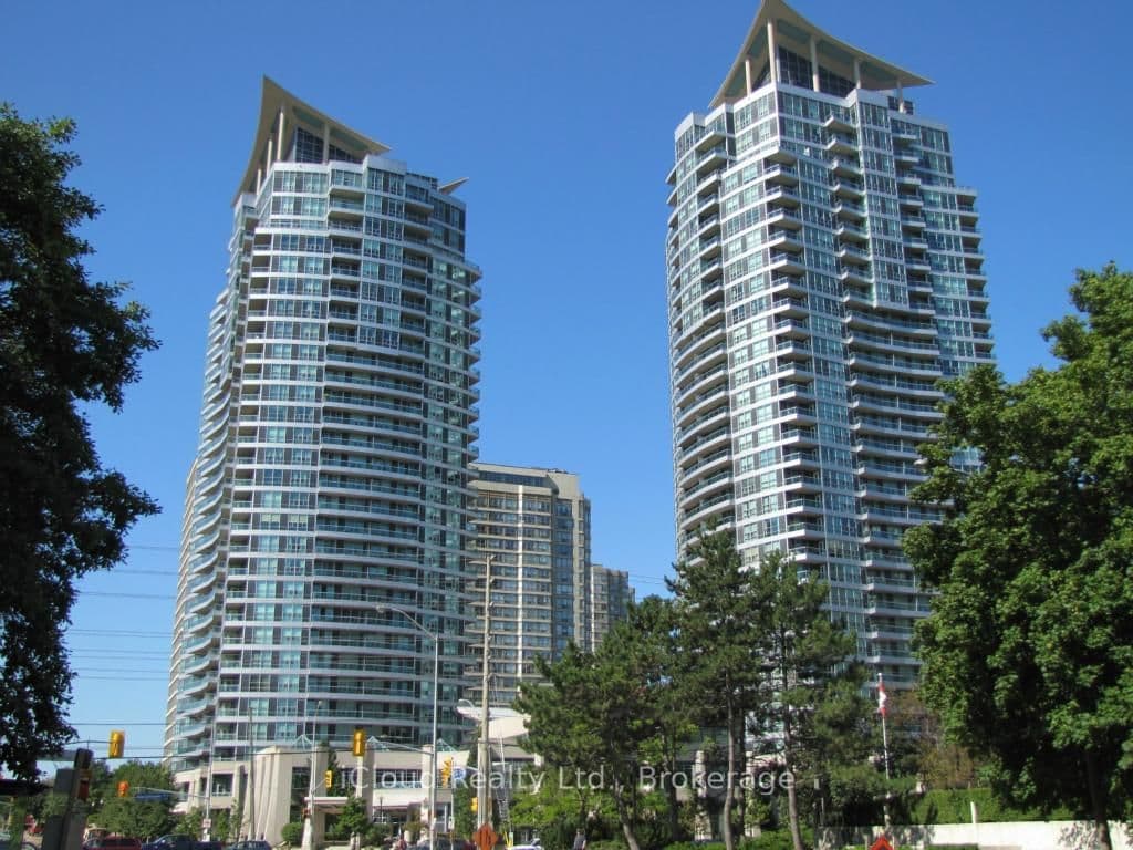 Photo of Elm Drive in Mississauga · City Centre