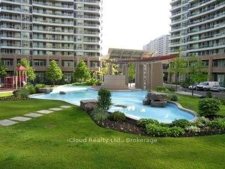 Elm Drive in Mississauga · City Centre — photo 2