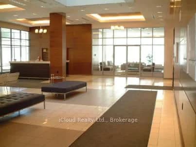 Elm Drive in Mississauga · City Centre — photo 3