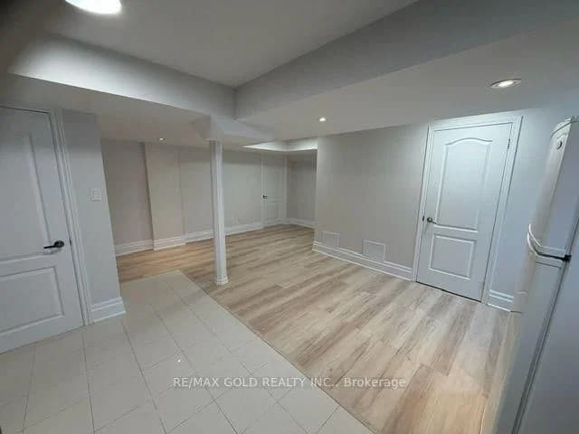 Midsummer Drive in Brampton · Bram East — photo 2