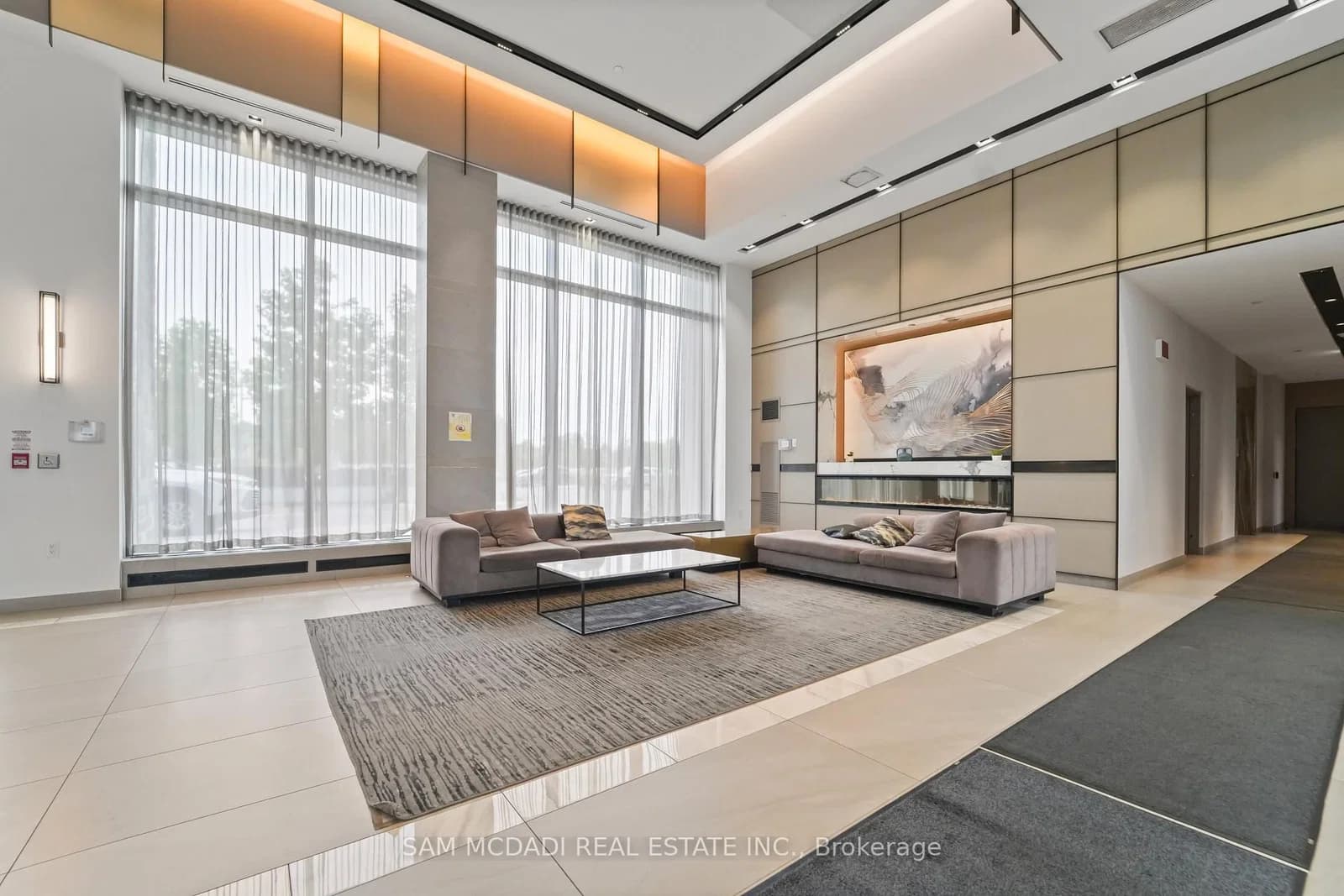 Metcalfe Avenue in Mississauga · Central Erin Mills — photo 2