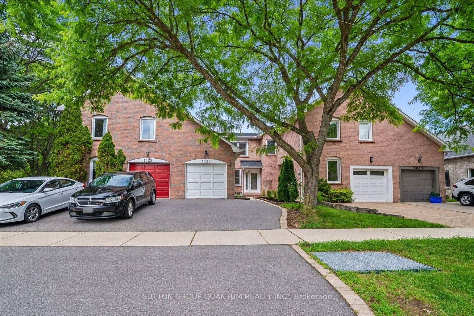 Photo of Runnymead Crescent in Oakville · Glen Abbey