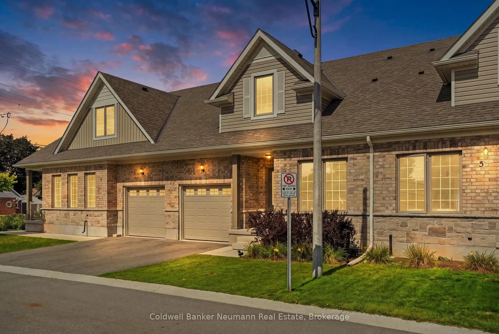 Braida Lane in Halton Hills · Acton — photo 2