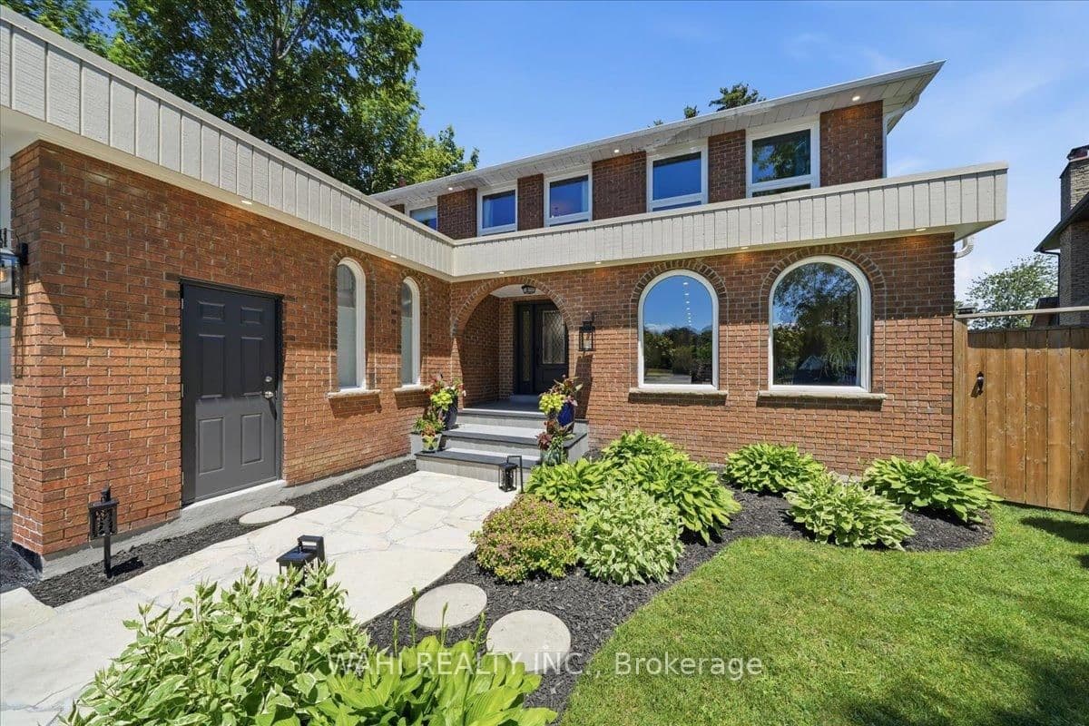 Vicki Lane in Mississauga · Erindale — photo 2