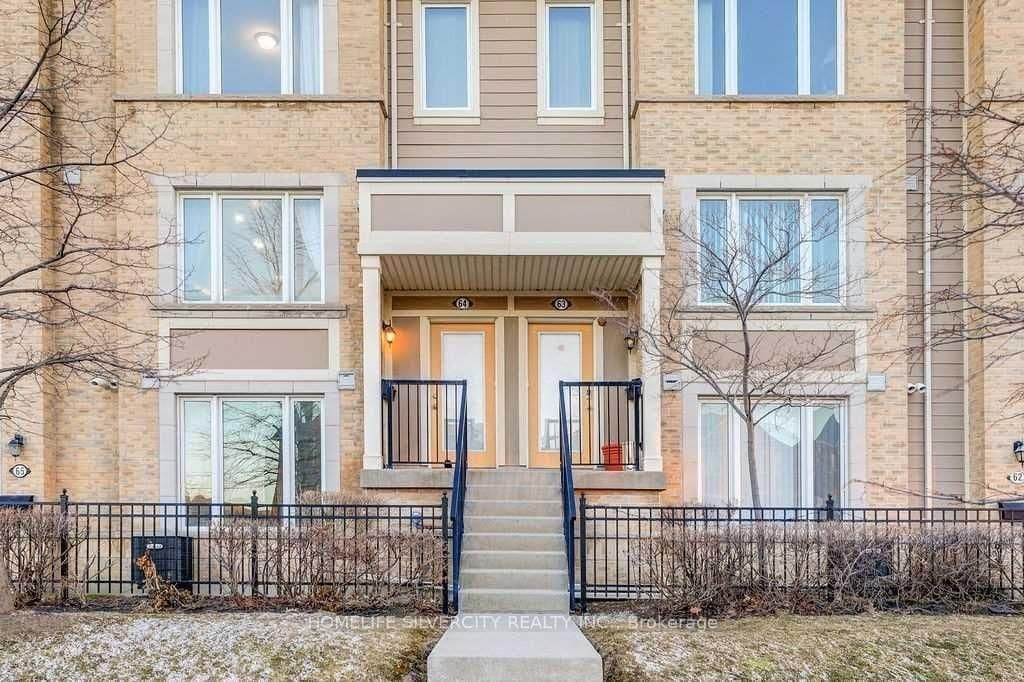 Fairwood Circle in Brampton · Sandringham-Wellington — photo 2