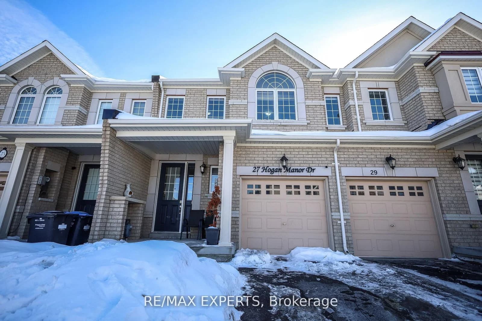 Hogan Manor Drive in Brampton · Northwest Brampton — photo 3
