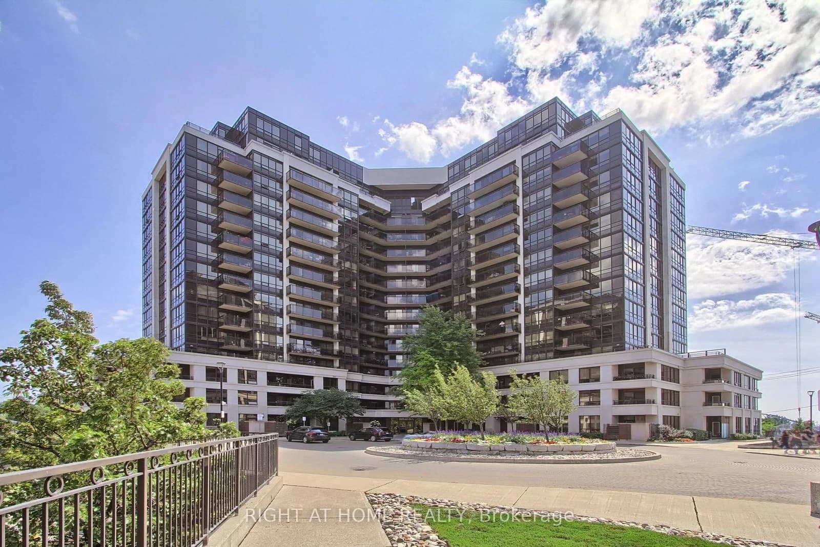 Photo of Sheppard Avenue in Toronto · York University Heights