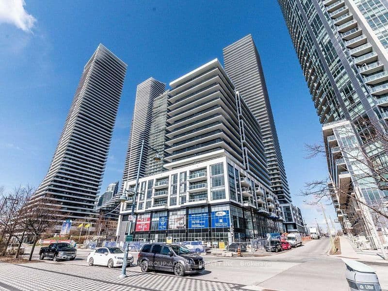 Photo of Annie Craig Drive in Toronto · Mimico