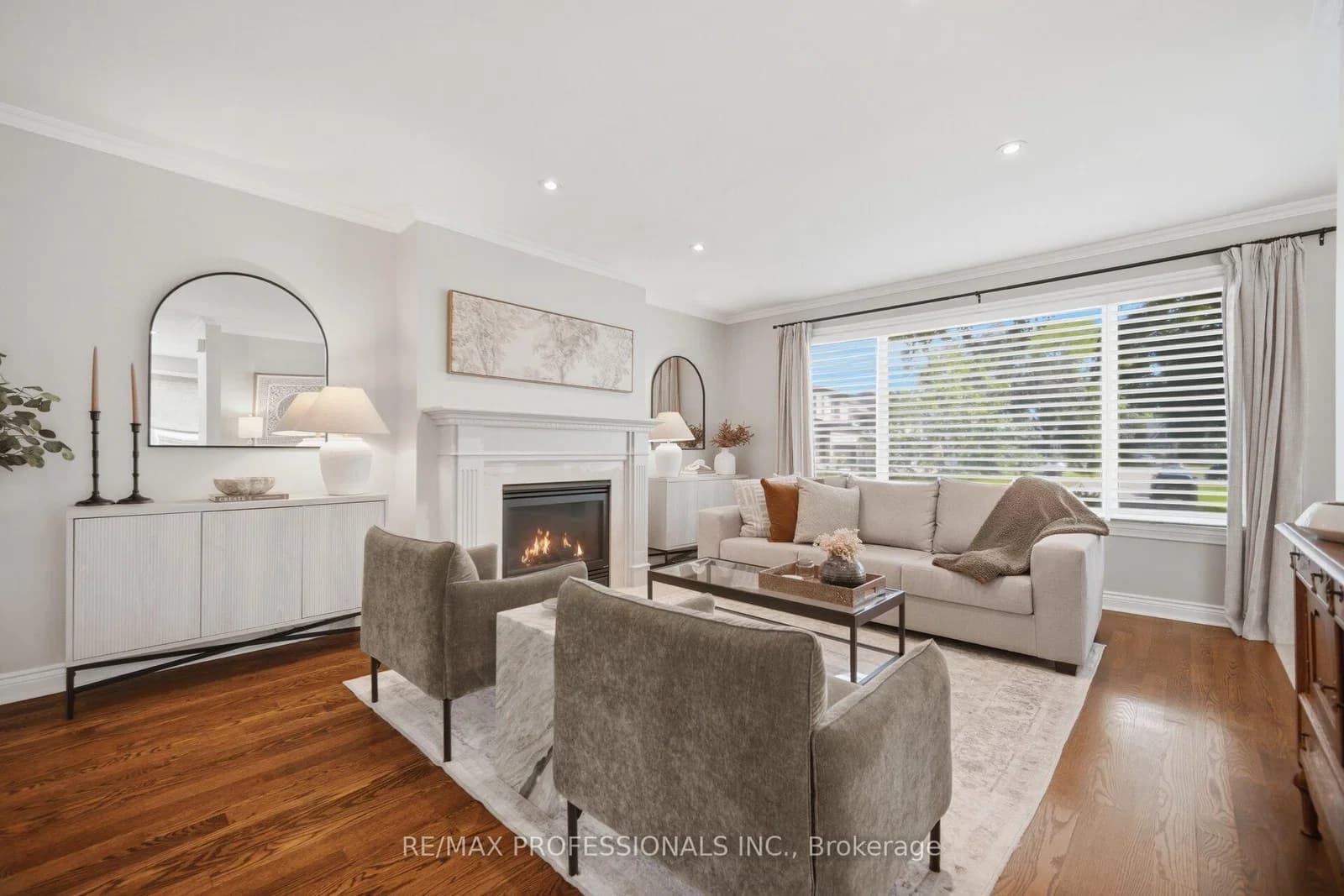 Beaverbrook Avenue in Toronto · Princess-Rosethorn — photo 3