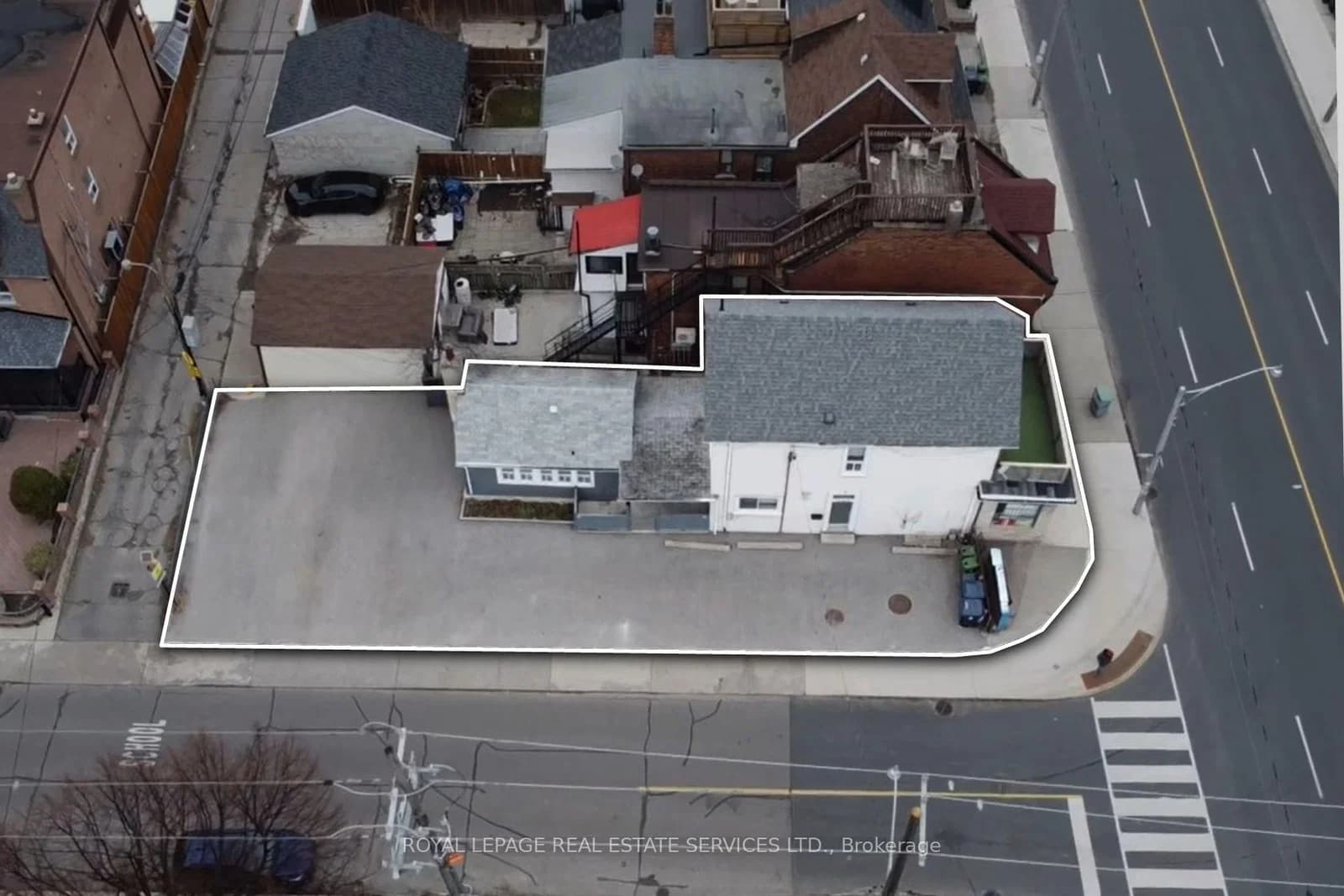 Dufferin Street in Toronto · Dovercourt-Wallace Emerson-Junction — photo 2