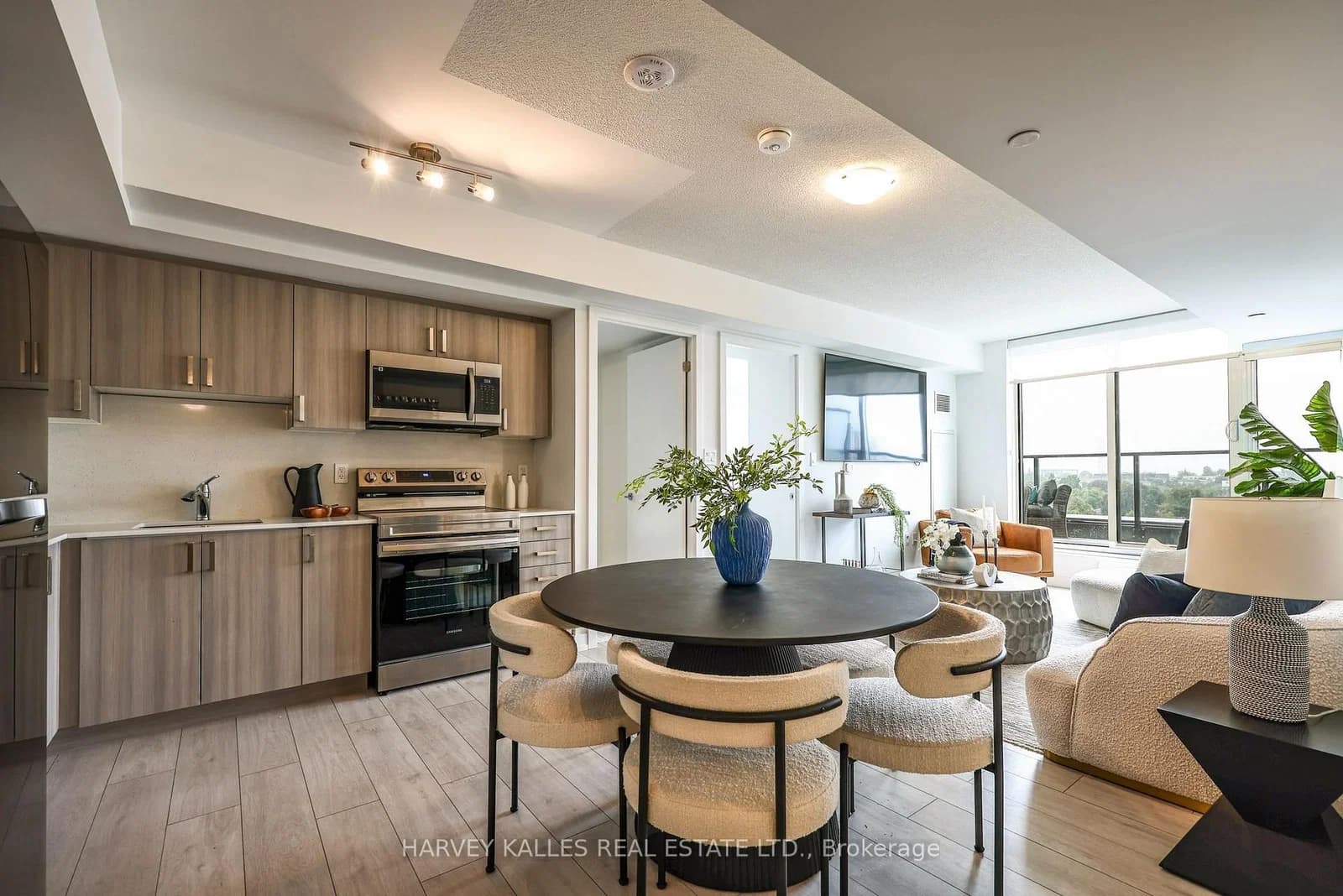 Marlee Avenue in Toronto · Yorkdale-Glen Park — photo 3