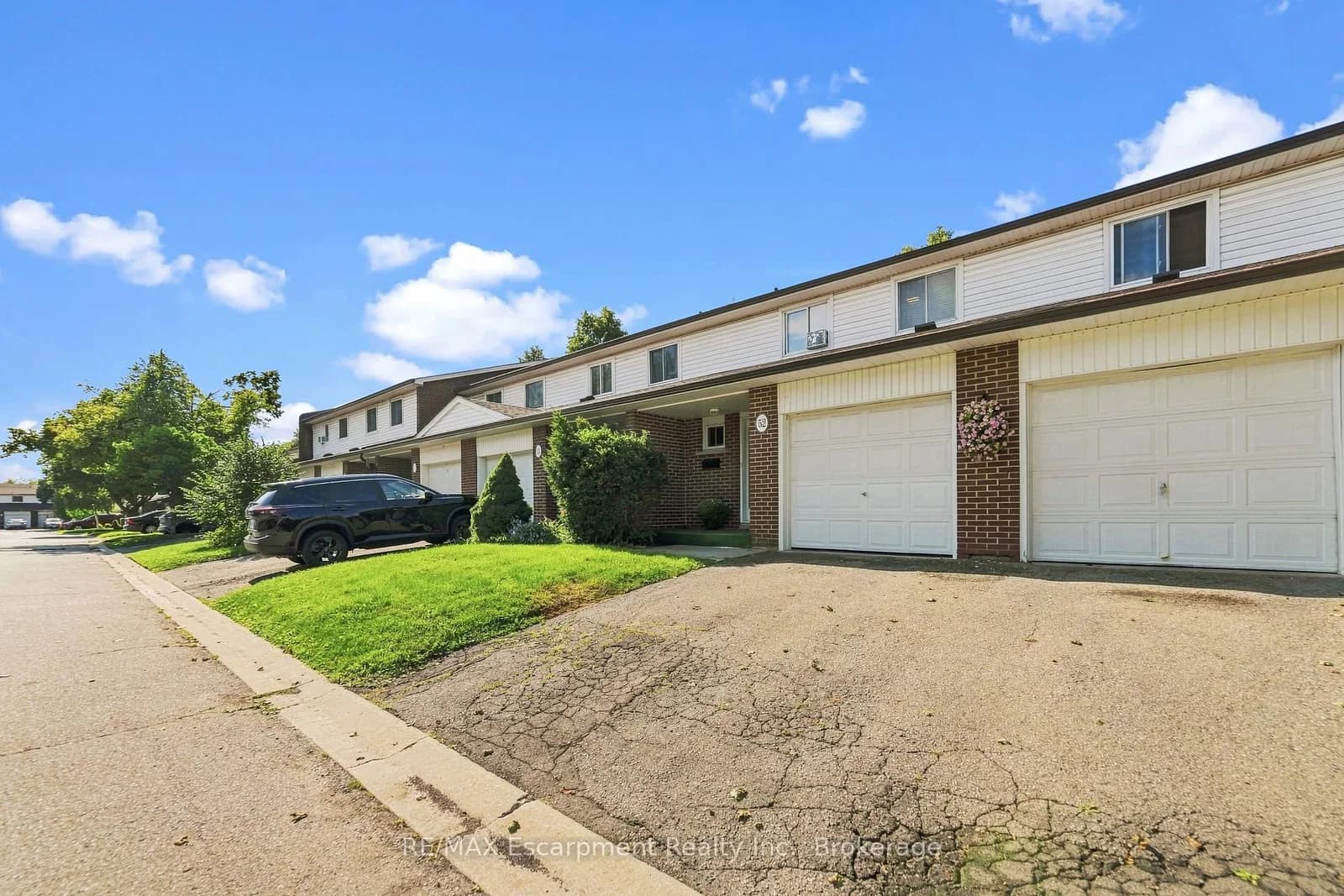 Bromsgrove Road in Mississauga · Clarkson — photo 2